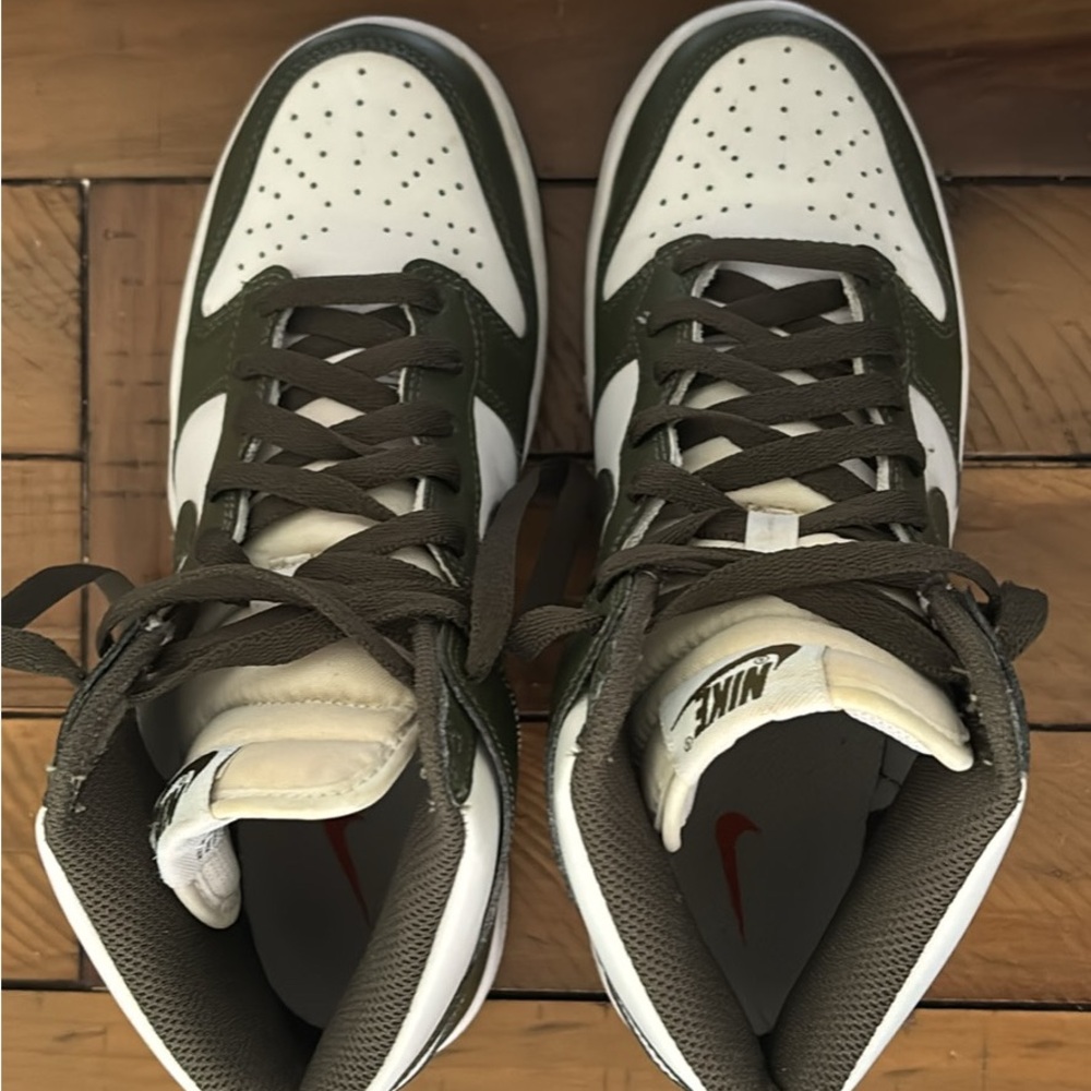 Nike dunks youth 6.5